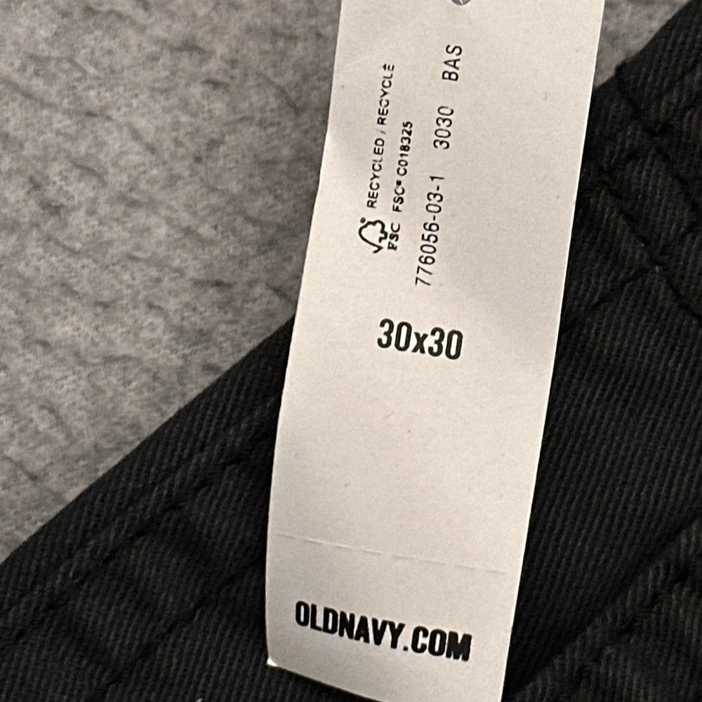 NEW GAP Broken-in Khakis Men's 30x30 Dark Gray Chino‎ Pants Straight Golf Cotton